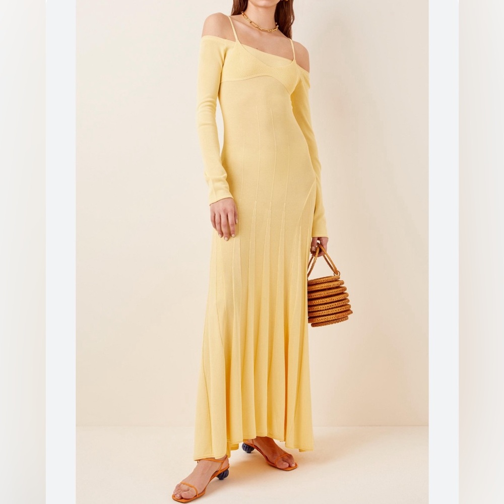 Jacquemus Yellow
La Robe Maille Valensole Dress
